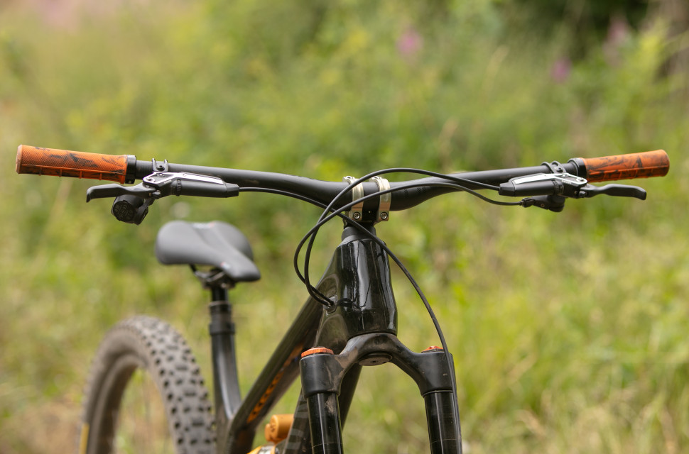 Oneup components on sale carbon handlebar